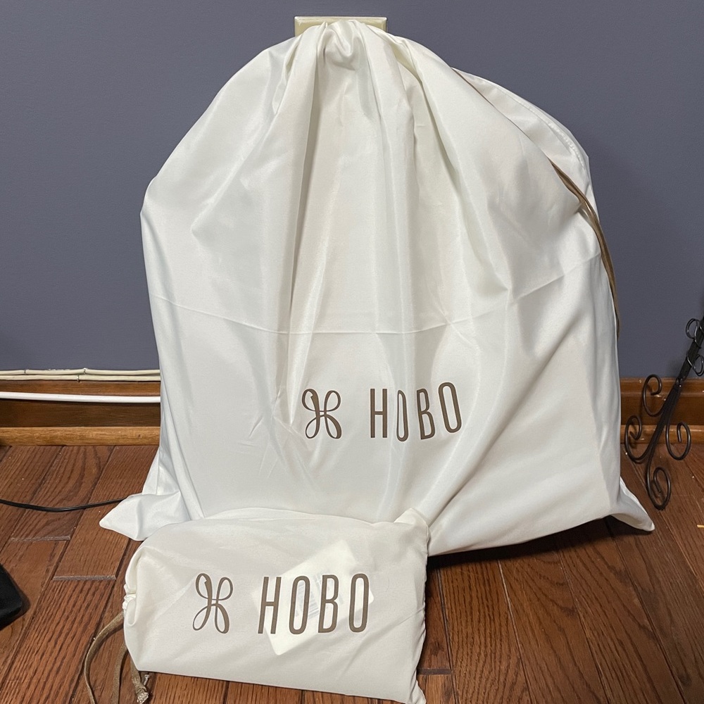 HOBO Sheila Bag in color CEDAR and wallet LAUREN